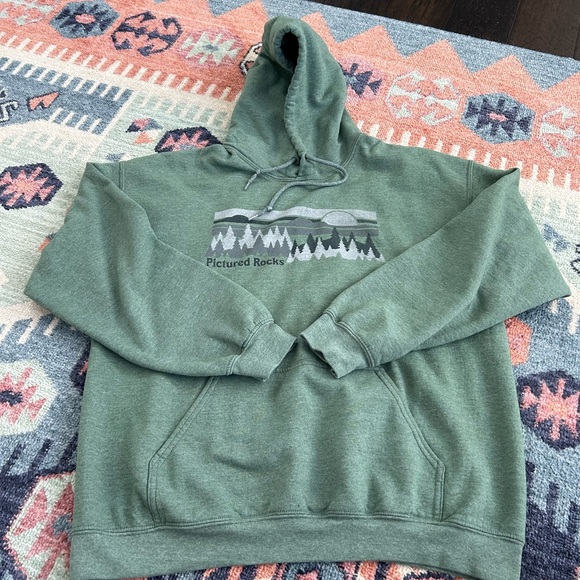 Sage Green Pictured Rocks Hoodie size large - Picture 1 of 4